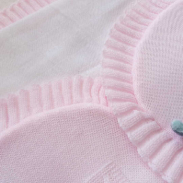 couverture naissance tricot rose bébé fille