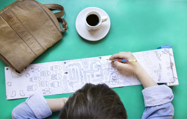 jeu de poche à colorier cosmos OMY