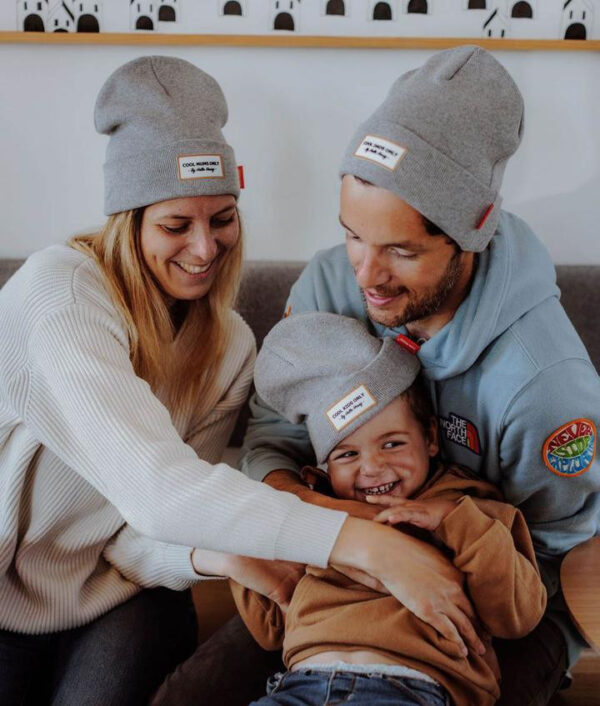 Hello Hossy - Bonnet urban grey Mum