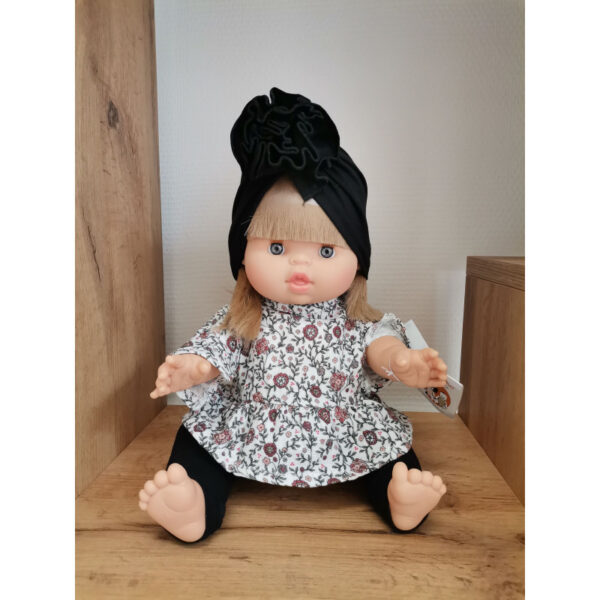 Poupée Minikane Yzé coiffée avec des couettes