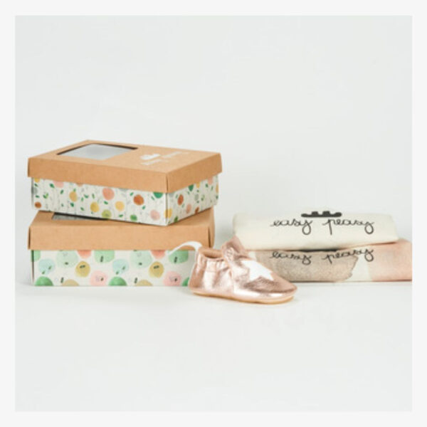 Chaussons blublu étoile rose, dans un petit coffret, de la marque Easy Peasy