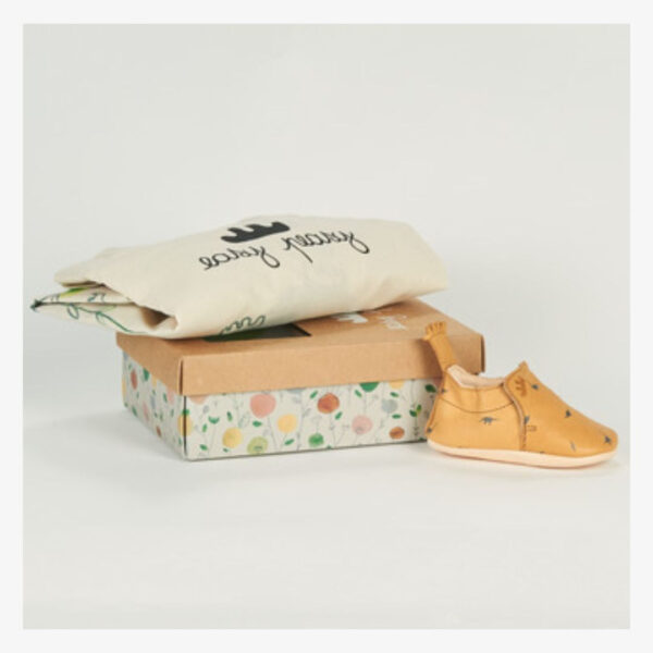 Chaussons blumoo dino dans un petit coffret - Easy Peasy