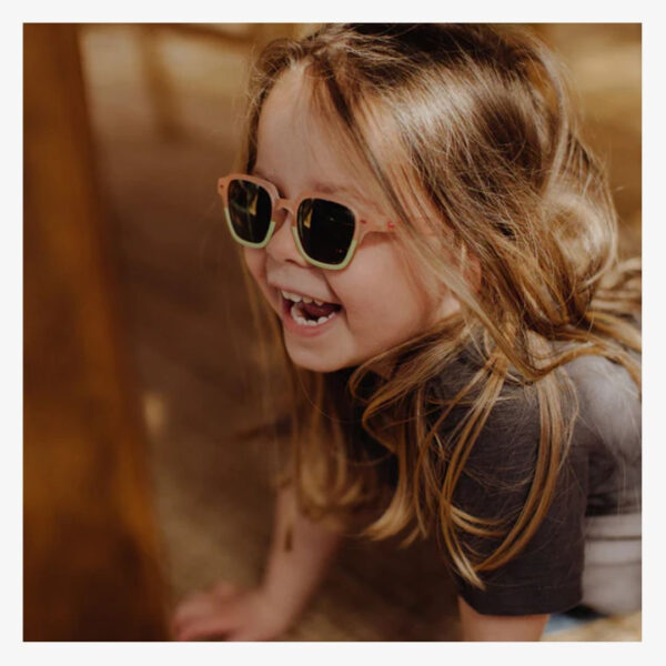 Lunettes de soleil mini Mia, en taille 3-5 ans, de la marque Hello Hossy