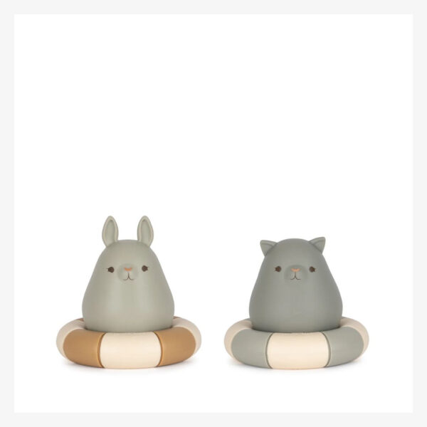 Jouets de bain en silicone bouée, modèle almond mix, de la marque Konges Slojd