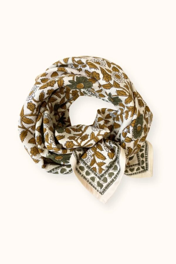 grand foulard latika cœur macadamia de la marque Apaches Collections