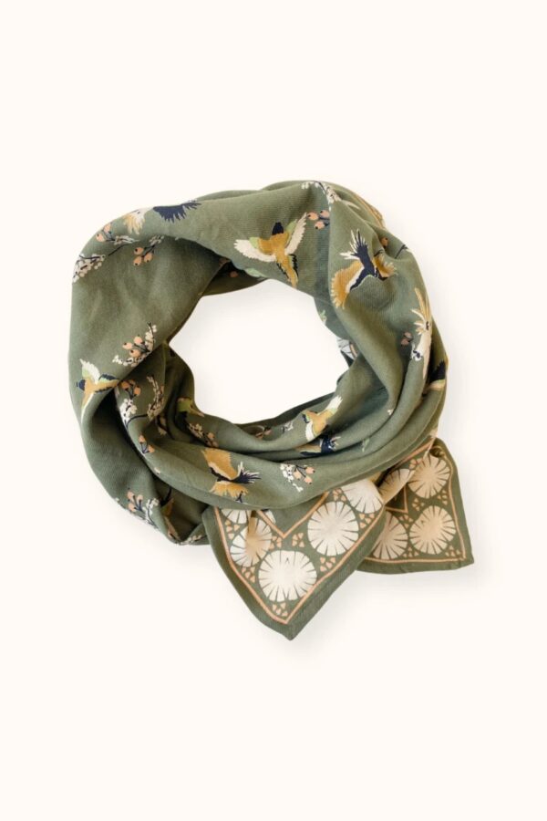 grand foulard latika cerisier eucalyptus de la marque Apaches Collections