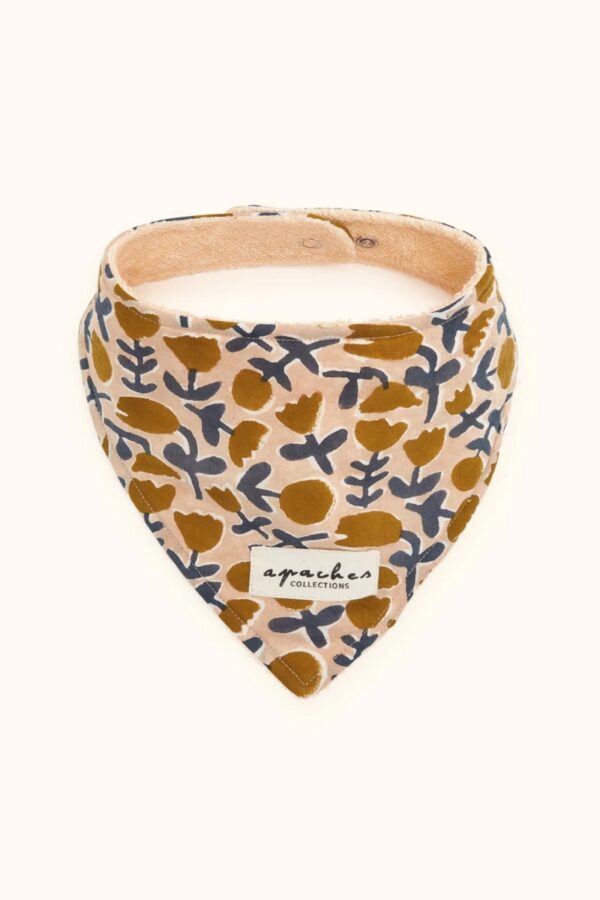 bavoir bami tulipe couleur macadamia de la marque apaches collections