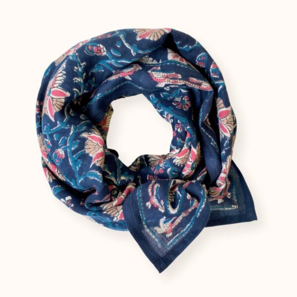 grand foulard latika bird céleste de la marque apaches collections